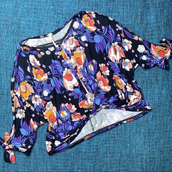 Free People Keepin' On Tee Tropical Floral Print - Picture 5 of 6